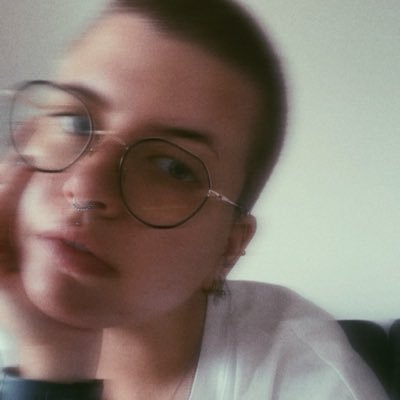 bittermother_'s profile picture. du mercurochrome sur la violence • bordie girl