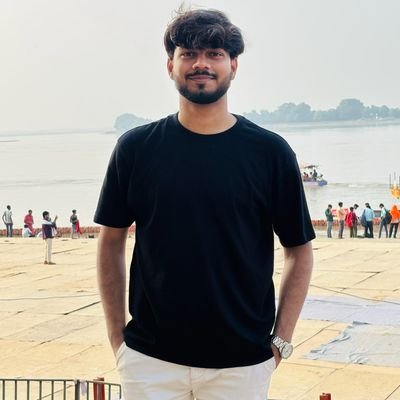 Shrestha_30_09's profile picture. 21• ECE'27• Learning DAS & Full Stack Dev • Compiling Dreams...