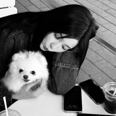 sudtjrxzchu's profile picture. 