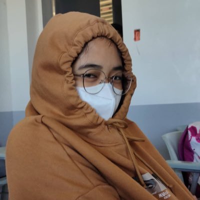 polenggay__'s profile picture. nasa utak ko lang 'to