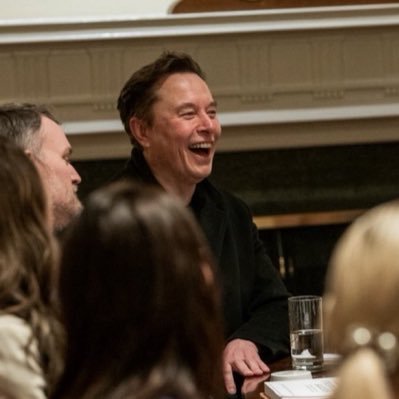 MuskxxMrElon's profile picture. 