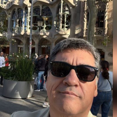 CLH2023's profile picture. Mis comentarios y opiniones son personales y no representan a nadie salvo a mí. Militante PSC/PSOE. Búscame en bsky https://t.co/RfEBUnrHM9