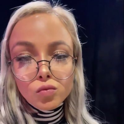 MorganLiv879's profile picture. 