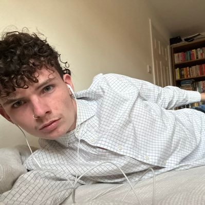 SOLARTWIGS's profile picture. #HEAVENKNOWS :: he/him solar power forever