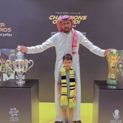 benmos3ed's profile picture. شاعر نادي الاتحاد- وملحن وكاتب اهازيج ( المدرج الاتحادي- والمنتخب الوطني)   https://t.co/Y15OI6TuEe