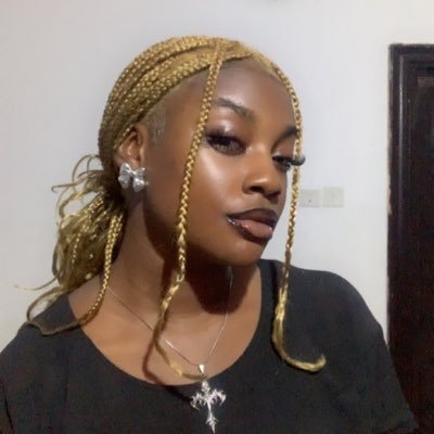 h_theeqsycho's profile picture. Queen • Multifaceted • Community and Social Media Manager • The Blueprint • Model • Artiste • Public Figure • Professional yapper