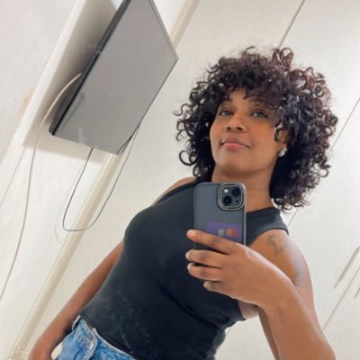 sant6011's profile picture. 