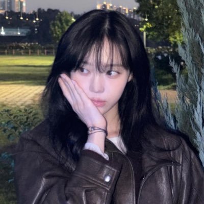 FarinePnZ's profile picture. 𝑆ℎ𝑒 𝑙𝑖𝑘𝑒𝑠 𝑠𝑝𝑟𝑖𝑛𝑔, 𝐼 𝑝𝑟𝑒𝑓𝑒𝑟 𝑤𝑖𝑛𝑡𝑒𝑟. ( ◜◡◝ ) #칼윈 #밍밍즈 🐢