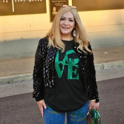 jenniferWHEELER's profile picture. Former: beach bum, NYC fashion stylist, & local lawmaker. Current: dog mom, democrat, & human rights enthusiast.  AKA Mimi Wheels to a little ginger baby 💙