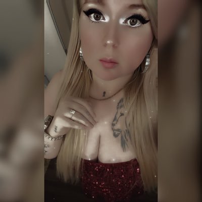 AnnaxxVicious's profile picture. Anna. 34.5. Leo ♌️. 🙄 -- Permanent Face. An Angel. I talk cash shit, bitches say I'm arrogant. #NeverGonnaBeSorry 🤷🏼‍♀️.