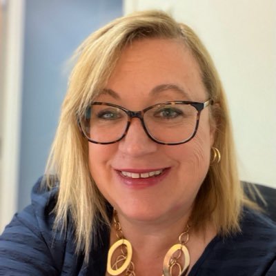 bluedothoosier's profile picture. Hoosier, wife, mom, ally 🇺🇸🏳️‍🌈🏳️‍⚧️