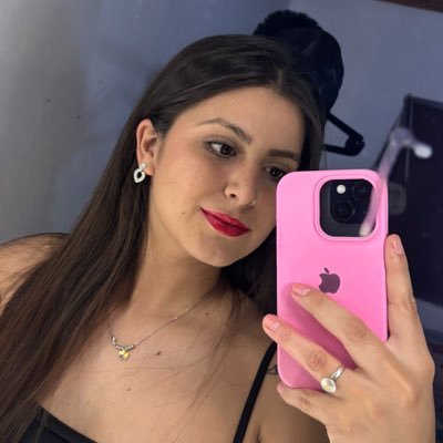 ana_slanac's profile picture. https://t.co/9MXGKHxm0f