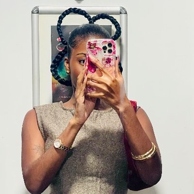 actually_sharon's profile picture. 