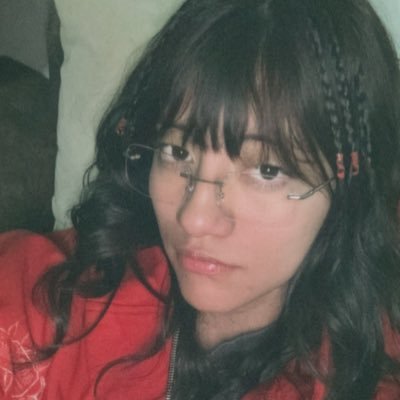 maysspndda's profile picture. me gusta el encebollado, pero me gusta más comerlo con Jennie