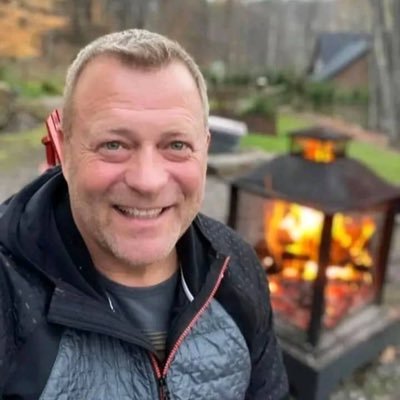 BruceMorga76967's profile picture. Loving life 💖 If You Can't Love A Dog 🐕 Like A Family Member Don't Get One 🫶✌️ Love my girls 👩‍❤️‍👩🌷