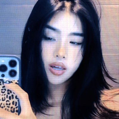 versajane's profile picture. 