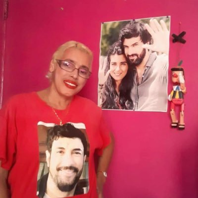 CesteroTiti's profile picture. admiradora de los actores turcos Engin Akyurek y Tuba Buyukustum.