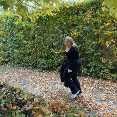 runninglikeh20's profile picture. Falling my way through life. TNx6 Priv @timelessslut