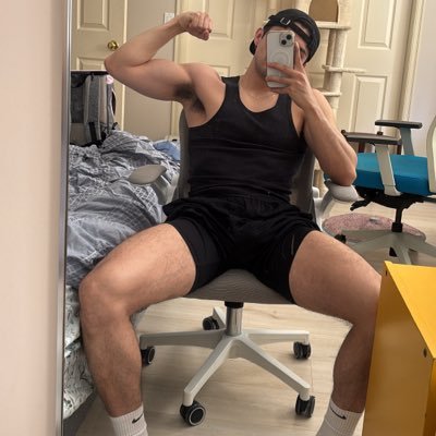 DonSant69's profile picture. Brand new account, Just for fun 😜 bi / exhibitionism / NSFW 🇲🇽 🇨🇦