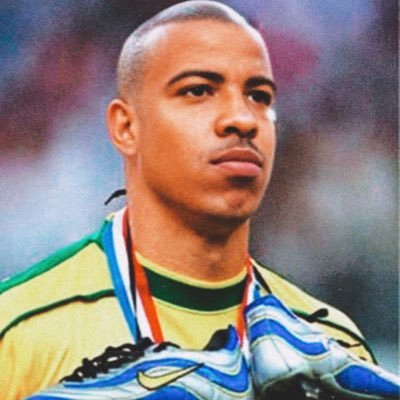 zqcca's profile picture. 🇲🇦/🇮🇹 |  🤍🖤