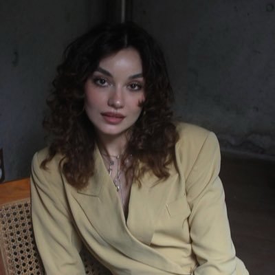 berenozyer's profile picture. 