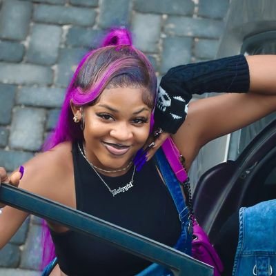 starrgirlayra's profile picture. Let's grow our acc together! 💜
Follow for follow back ↔️💜