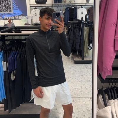 smmd420298's profile picture. 