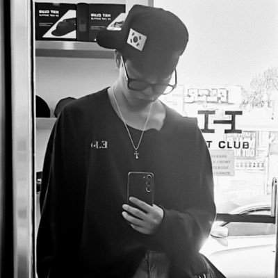 moonchildww's profile picture. apobangpo ♡