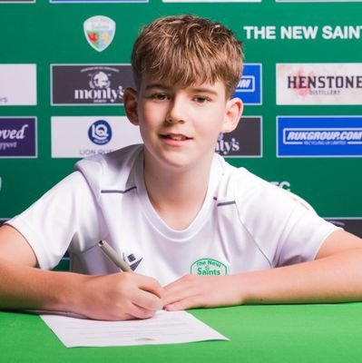 Shaddymach's profile picture. Cymro cymraeg a tad I fi fachgen ryan. proud welshman and a proud Dad to my son ryan. massive Man utd and Welsh football fan and wales away is life.