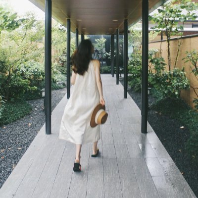 gwbzj2's profile picture. I no longer explain my worth, I embody it🌹