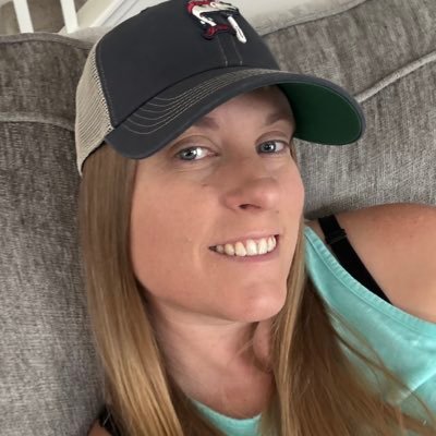 mollydooker's profile picture. #GoAvsGo 🏒#MileHighBasketball ⛏️#BroncosCountry #RockChalk 🌾