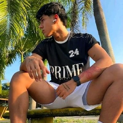 JoyalJo58253738's profile picture. Slim botom boy .. 
Need  Top,VTop beard Manly guys...
Romanticism is my favourite ..
Me trust worthy decent guy..
Frndship and fun..
my old account suspended