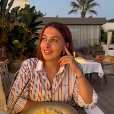 sinem3040's profile picture. 