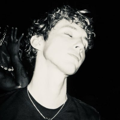 0NEOFY0URGIRLS's profile picture. priv - @troyeontape