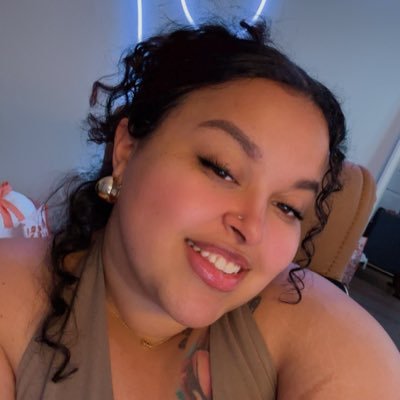 DumplinSiims's profile picture. Ex-grind culture girlie learning how to live slower, softer, and still full of passion.🤎 
youtube partner | twitch affiliate | 📨 dumplinsiims@gmail.com