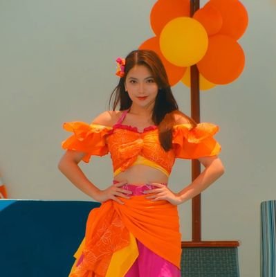 tinenakofan's profile picture. 