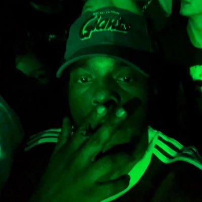 mxxtch_'s profile picture. films, books, giants, knicks, manchester united