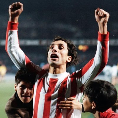 juangarat__'s profile picture. Estudiantes de la plata 🇦🇹.