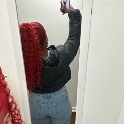 rizzleeeeee's profile picture. Romans 12:9-10 💕 🧩#Autismmommy🧩🩵 pretty,prosperous&putup🫧🎰