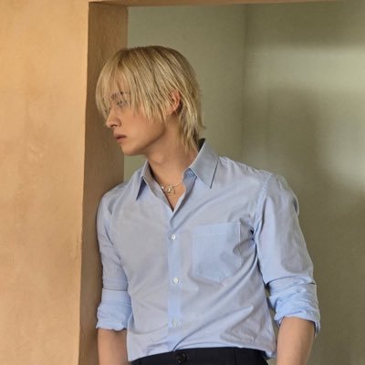 minsunggiess's profile picture. Memento mori, memento vivere.