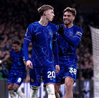 Mulangiravic's profile picture. Chelsea 💙  | Music = my therapy 🎧 | Good vibes only