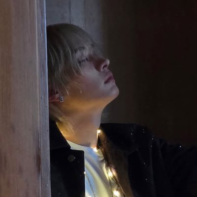 minhosafezone's profile picture. 𓂃 She is the queen of waves… | s/her