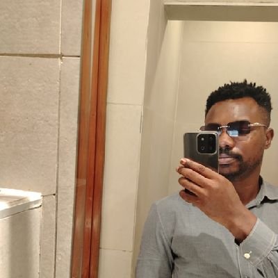 RowlandJ_nior's profile picture. Security Analyst. Sales man