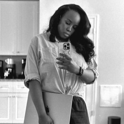deirradecoded's profile picture. Cybersecurity Leader. Business Student. ☕️👩🏾💻📚🩵