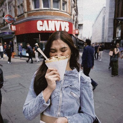 AnnaGodman79307's profile picture. babae pa rin ni Retsam sa 2025