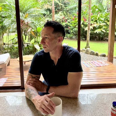 gabelozano's profile picture. Learning by building.