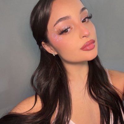 meagangrande's profile picture. .*:.｡･♡ ʚ♡⃛ɞ