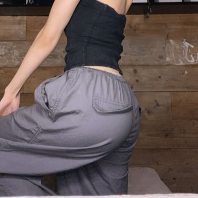 LQueenxo27310's profile picture. 19 🎀, Financial Domme, Tribute 40,-No pay No play 😗 Tikkie, giftcards 💰💦SpitQueen NEDERLANDS! FILMPJES NIET DELEN!! 🔞