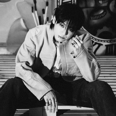 jjk43944's profile picture. If you can be strong, no one can break you🖤