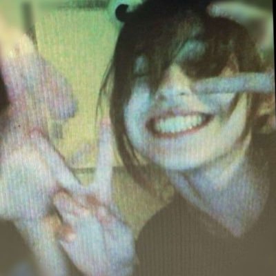 2umbrellasq's profile picture. 